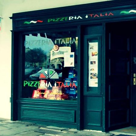 Penzion Pizzeria Telc Bagian luar foto