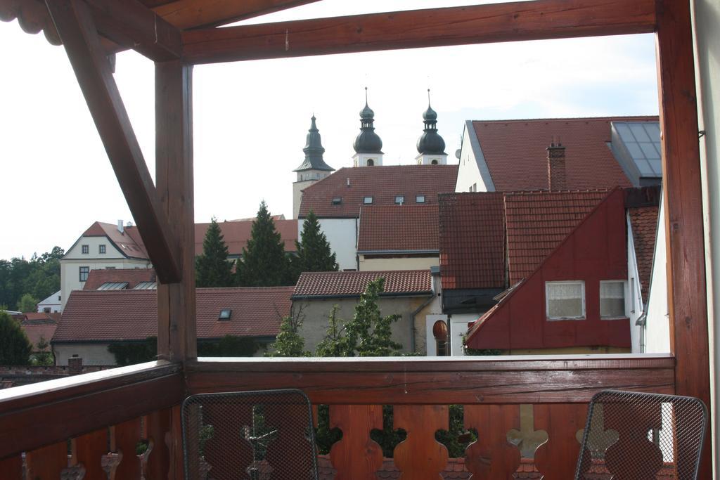 Penzion Pizzeria Telc Bagian luar foto
