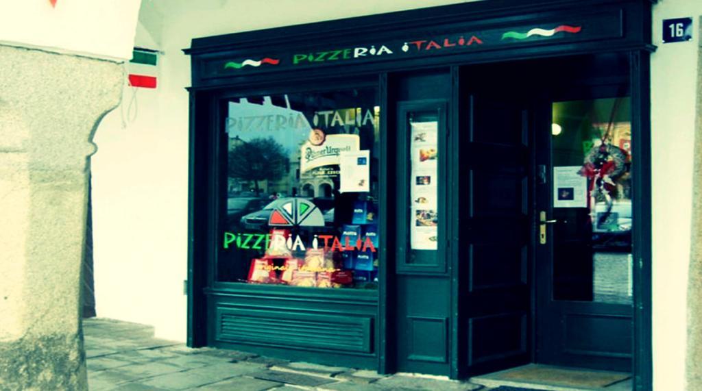 Penzion Pizzeria Telc Bagian luar foto